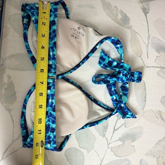 Athleta Womens Blue Tie Dye Tara Bikini Top Swim wear size 34B/C - Picture 7 of 7
